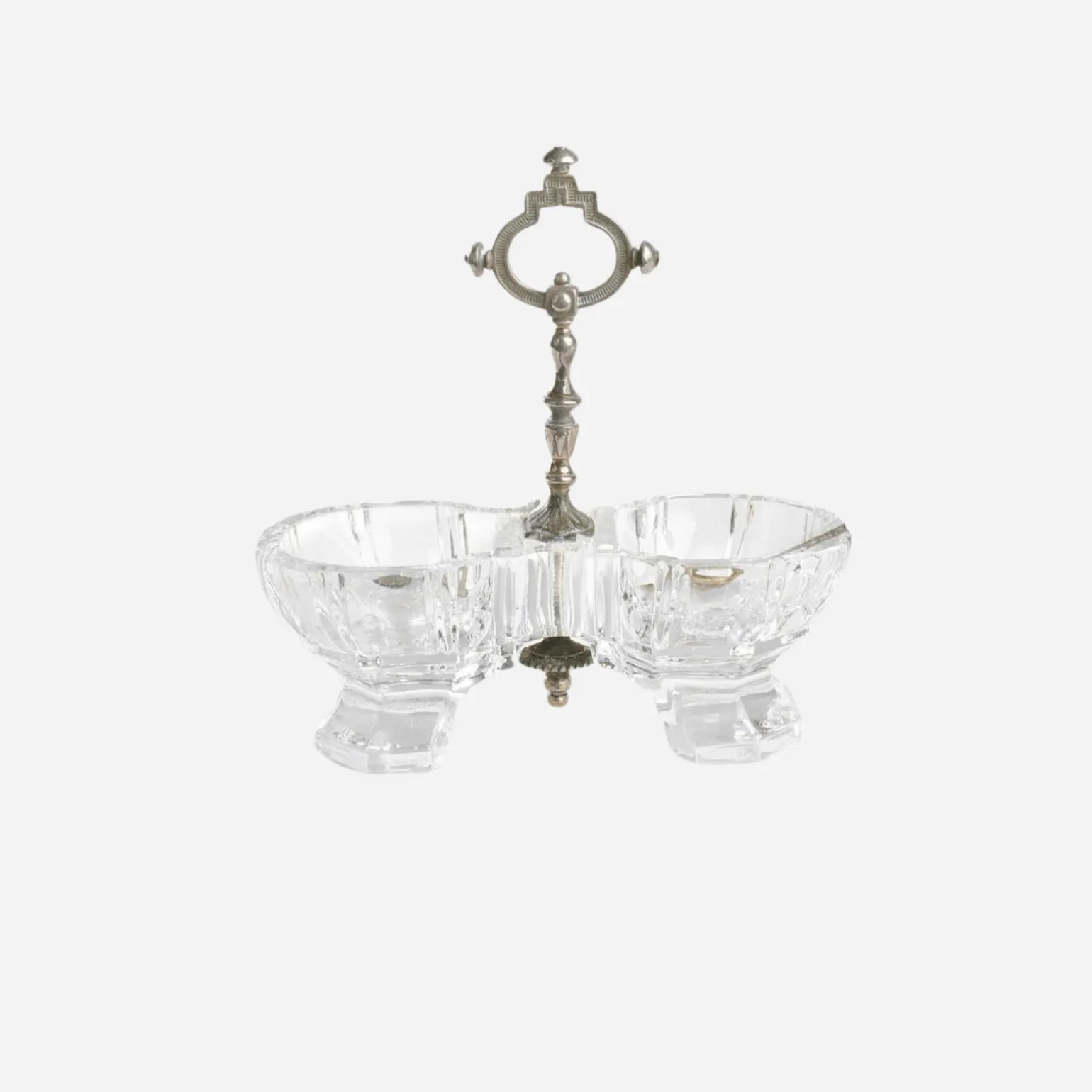 an_antique_silver_salt__p_0.webp An Antique Silver Salt & Pepper Cellar