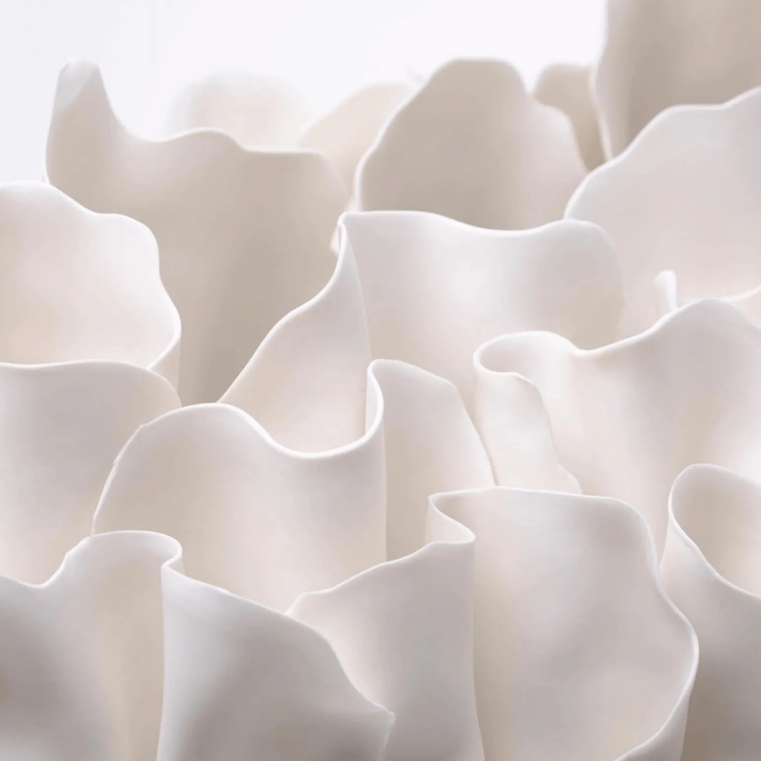 antholia_white_centrepiec_1.webp Antholia White Centrepiece