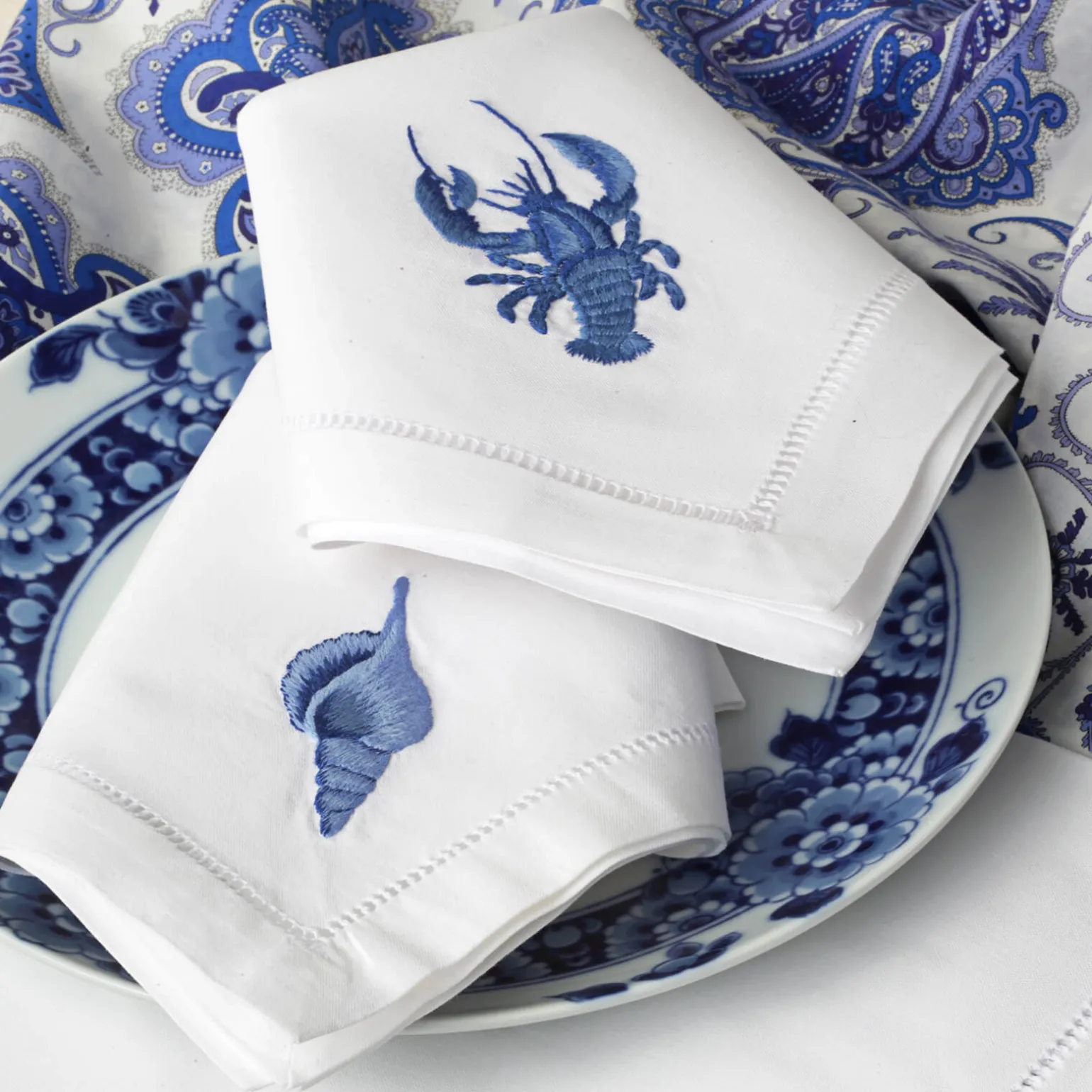blue_sea_shell_dinner_nap_2.webp Blue Sea Shell Dinner Napkin