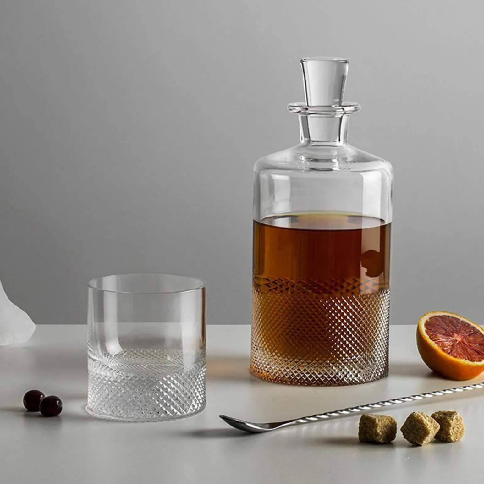 diamond_decanter_1.webp Diamond Decanter