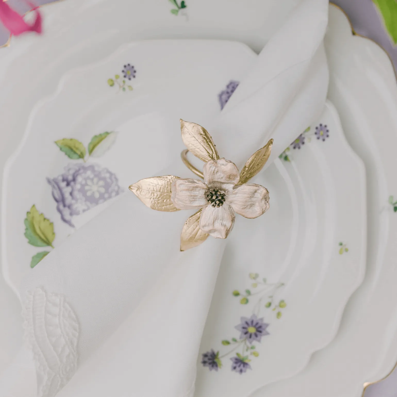 dogwood_napkin_ring__set__1.webp Dogwood Napkin Ring - Set of 4