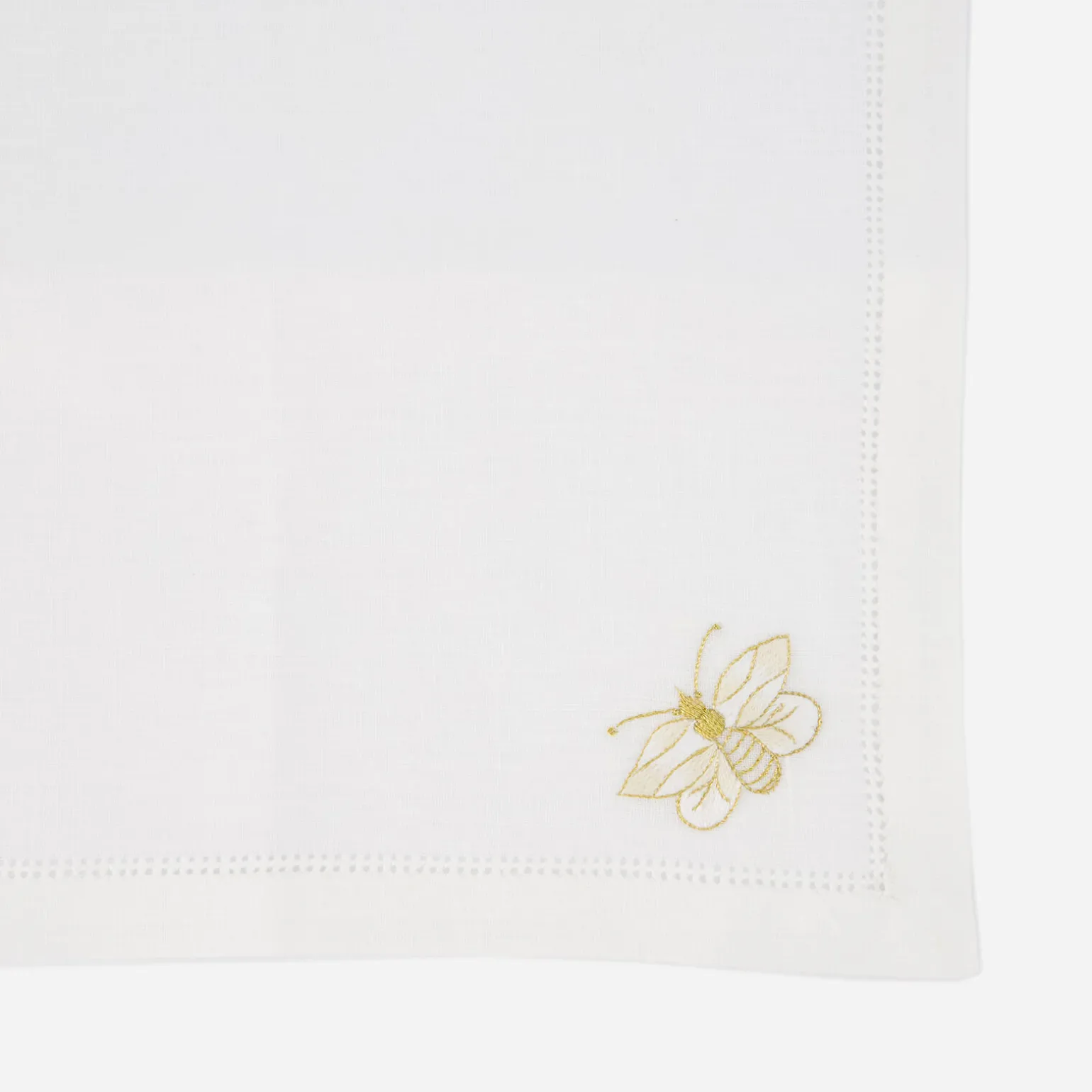 enchanted_garden_tea_napk_7.webp Enchanted Garden Tea Napkin - Set of 4