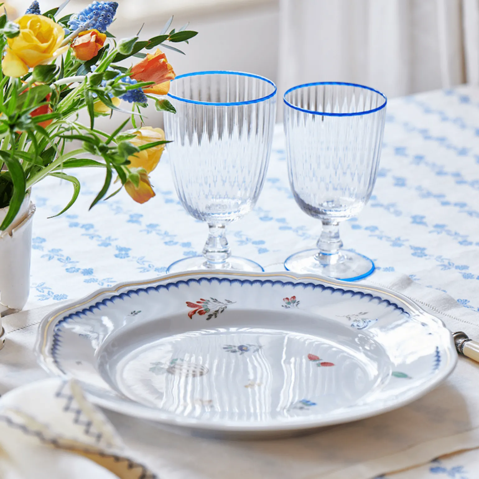 filo_blu_white_wine_glass_1.webp Filo Blu White Wine Glass
