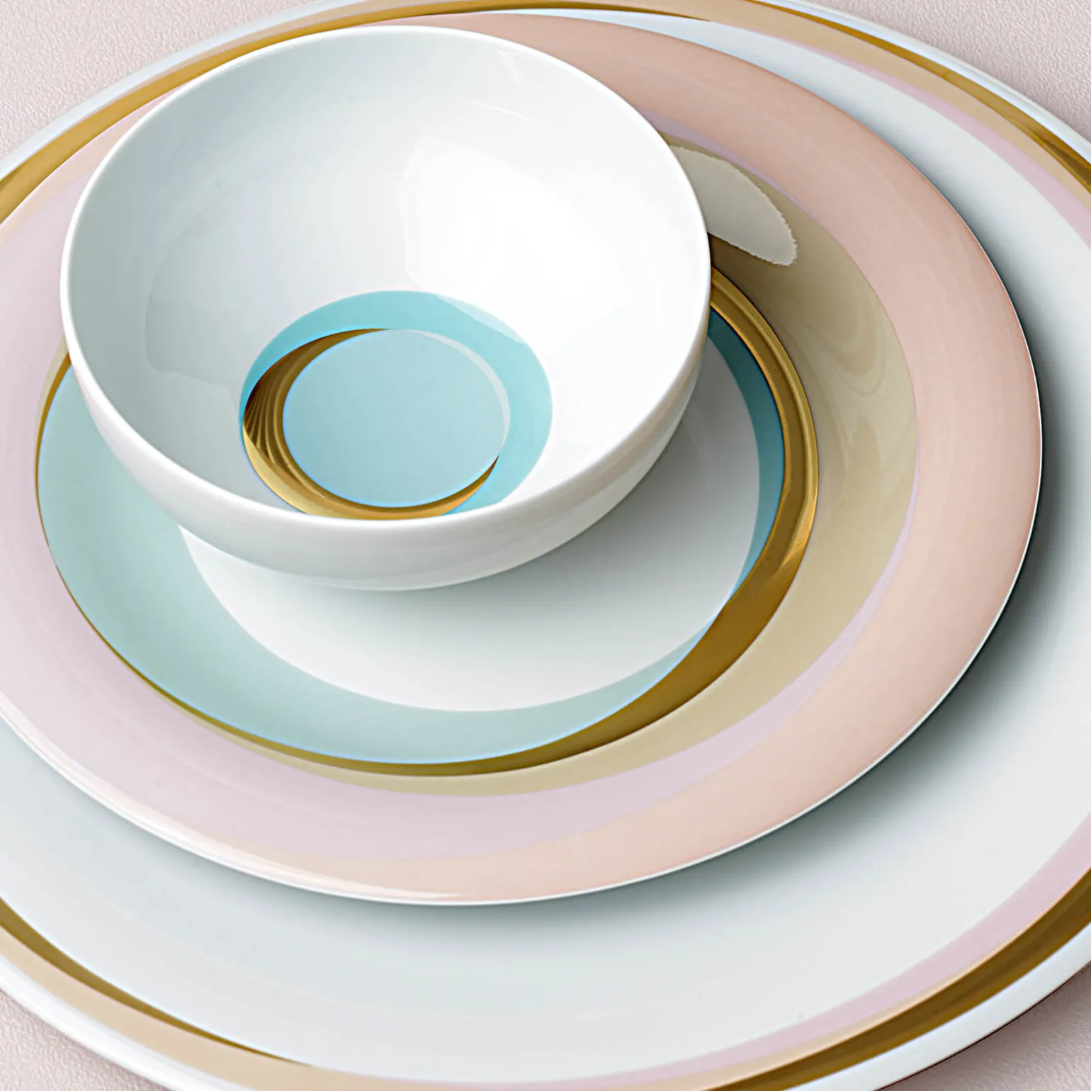 fluen_shifting_colors_des_1.webp Fluen Shifting Colors Dessert Plate