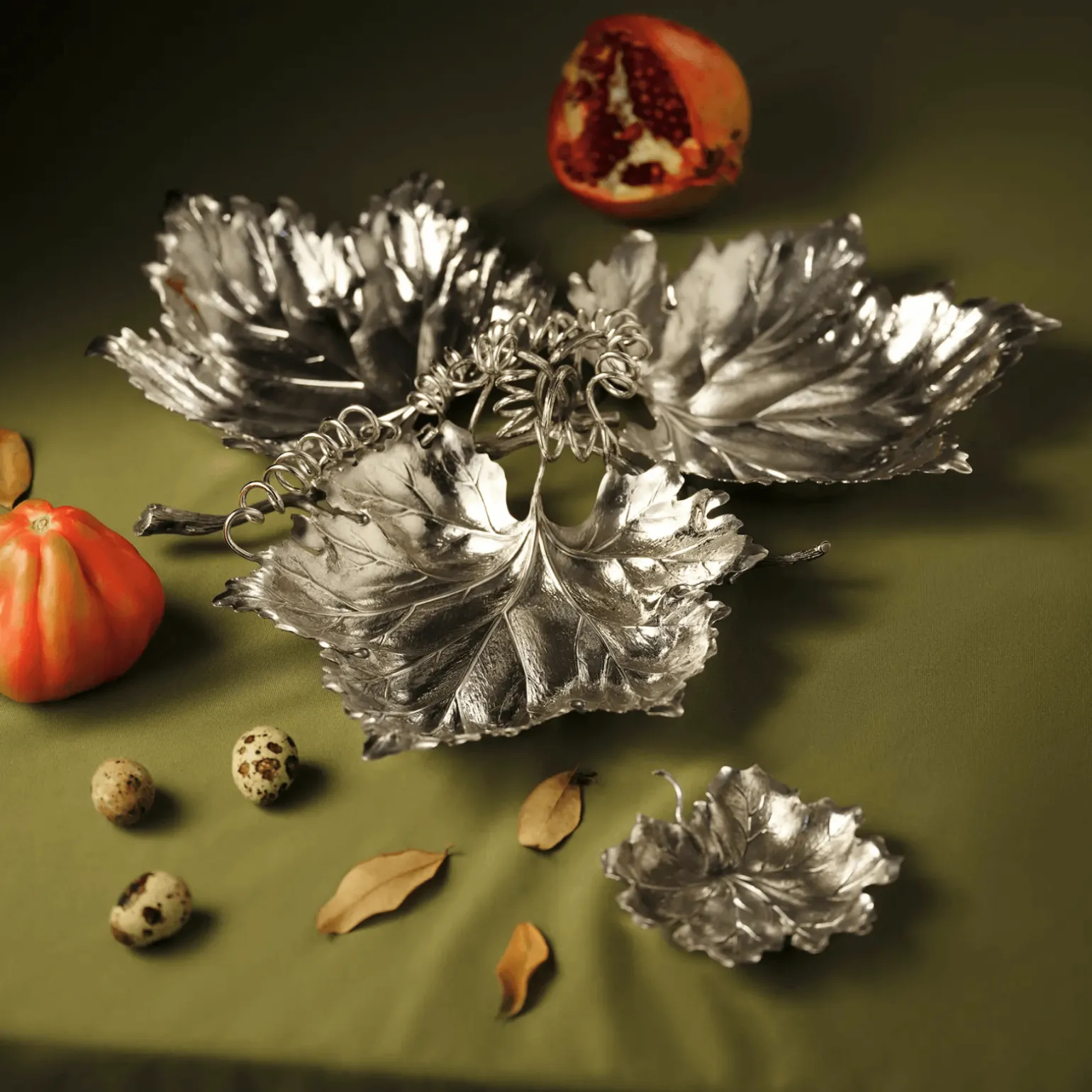 geranium_leaf_sterling_si_1.webp Geranium Leaf Sterling Silver Bowl - Medium