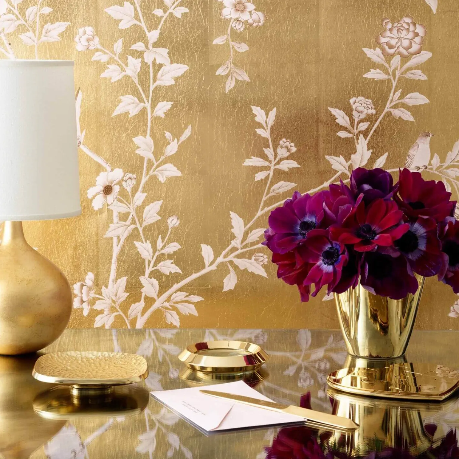 gilded_clover_small_vase_2.webp Gilded Clover Small Vase