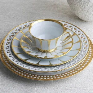 Grecque Athena Teacup & Saucer
