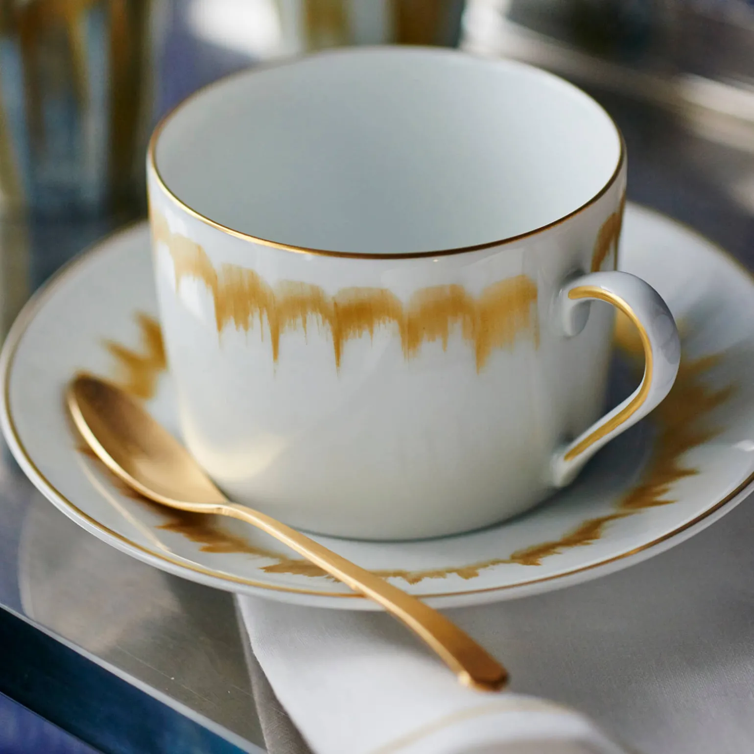 iris_tea_cup__saucer_gold_1.webp Iris Tea Cup & Saucer Gold