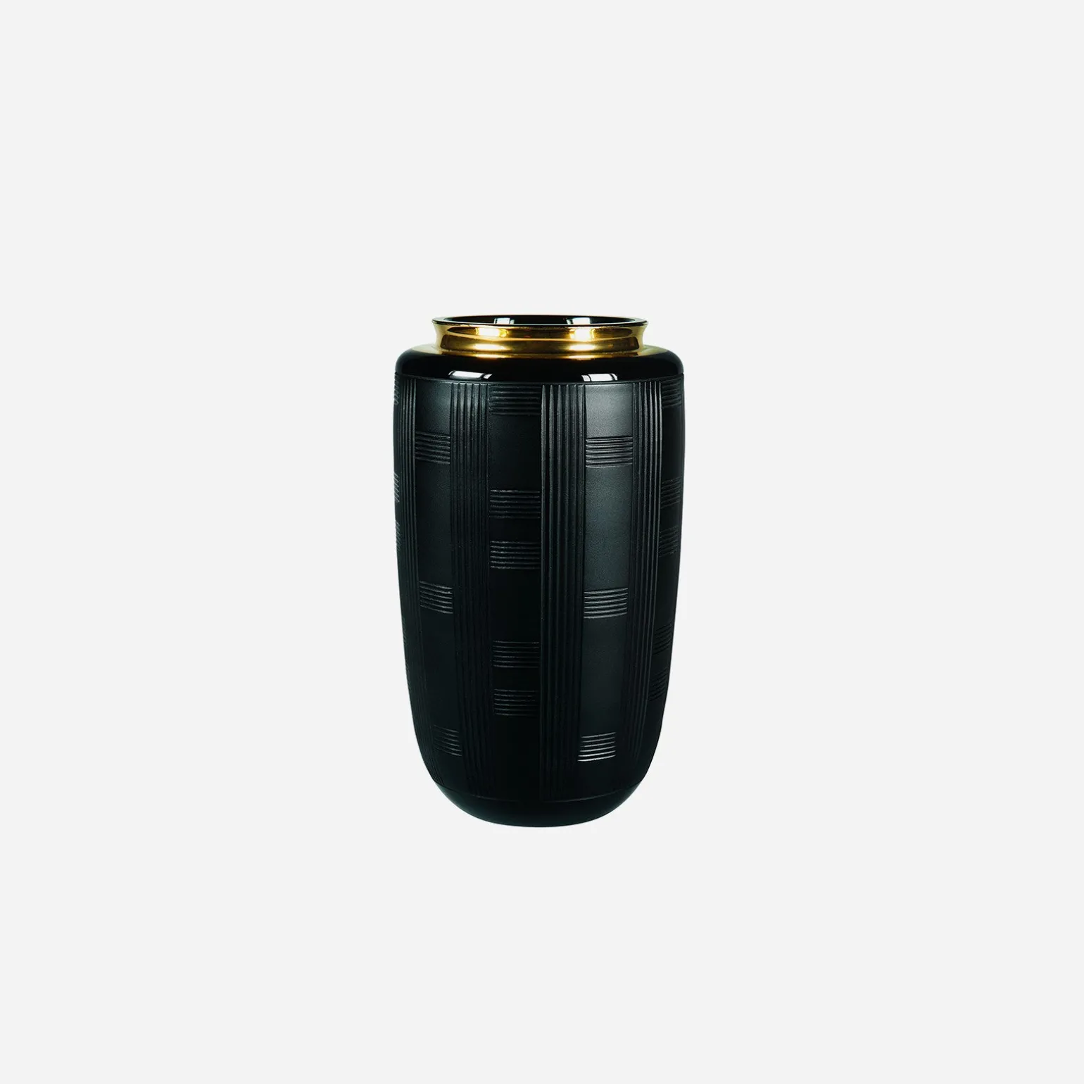 jet_black_small_vase_0.webp Jet Black Small Vase