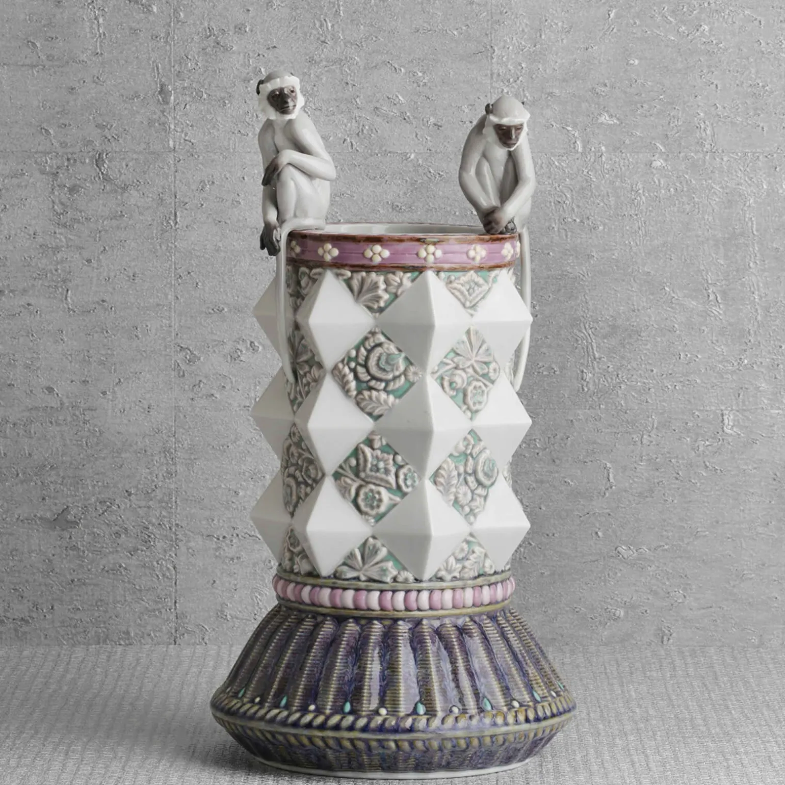 monkey_tall_vase_3.webp Monkey Tall Vase