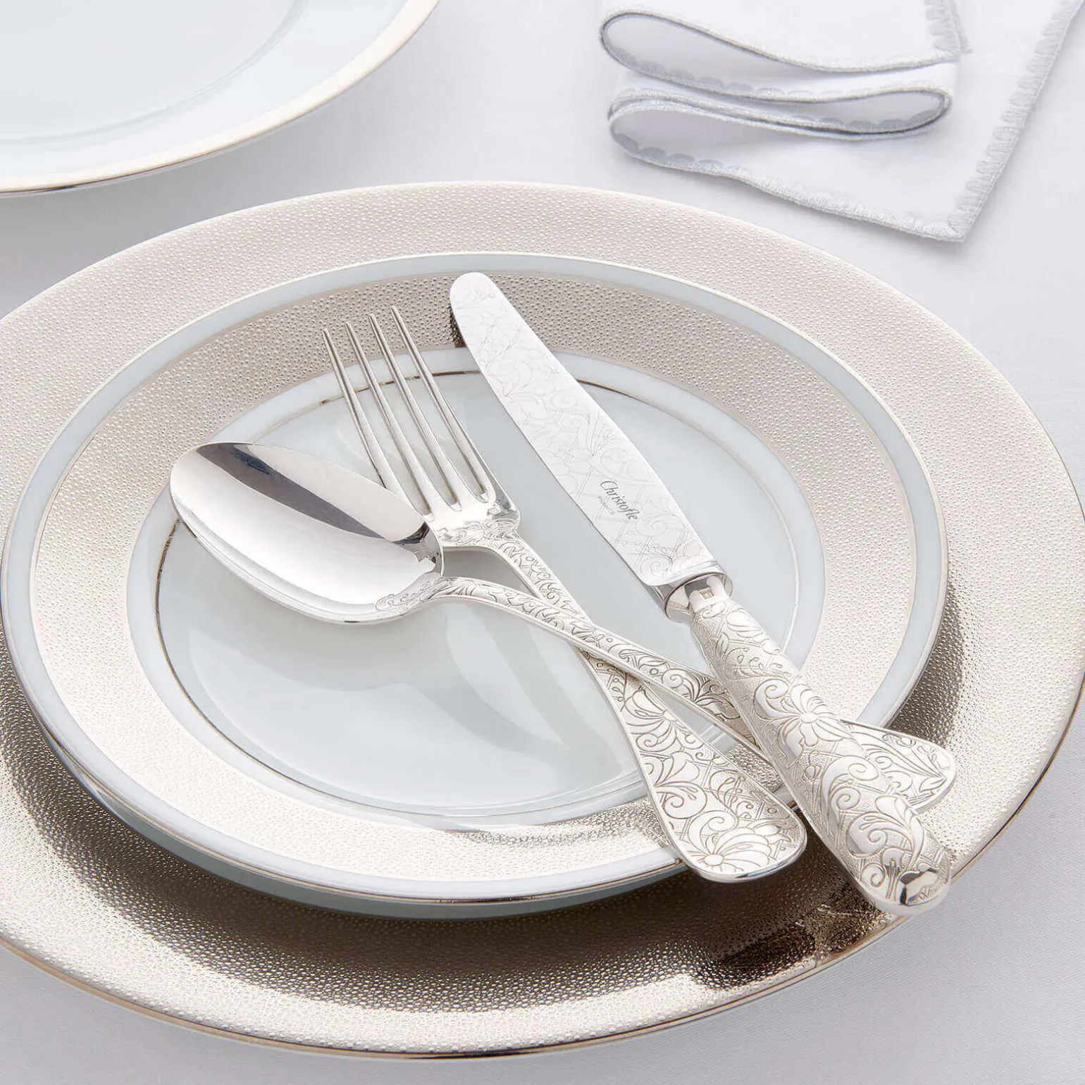 monte_carlo_platinum_dess_1.webp Monte Carlo Platinum Dessert Plate
