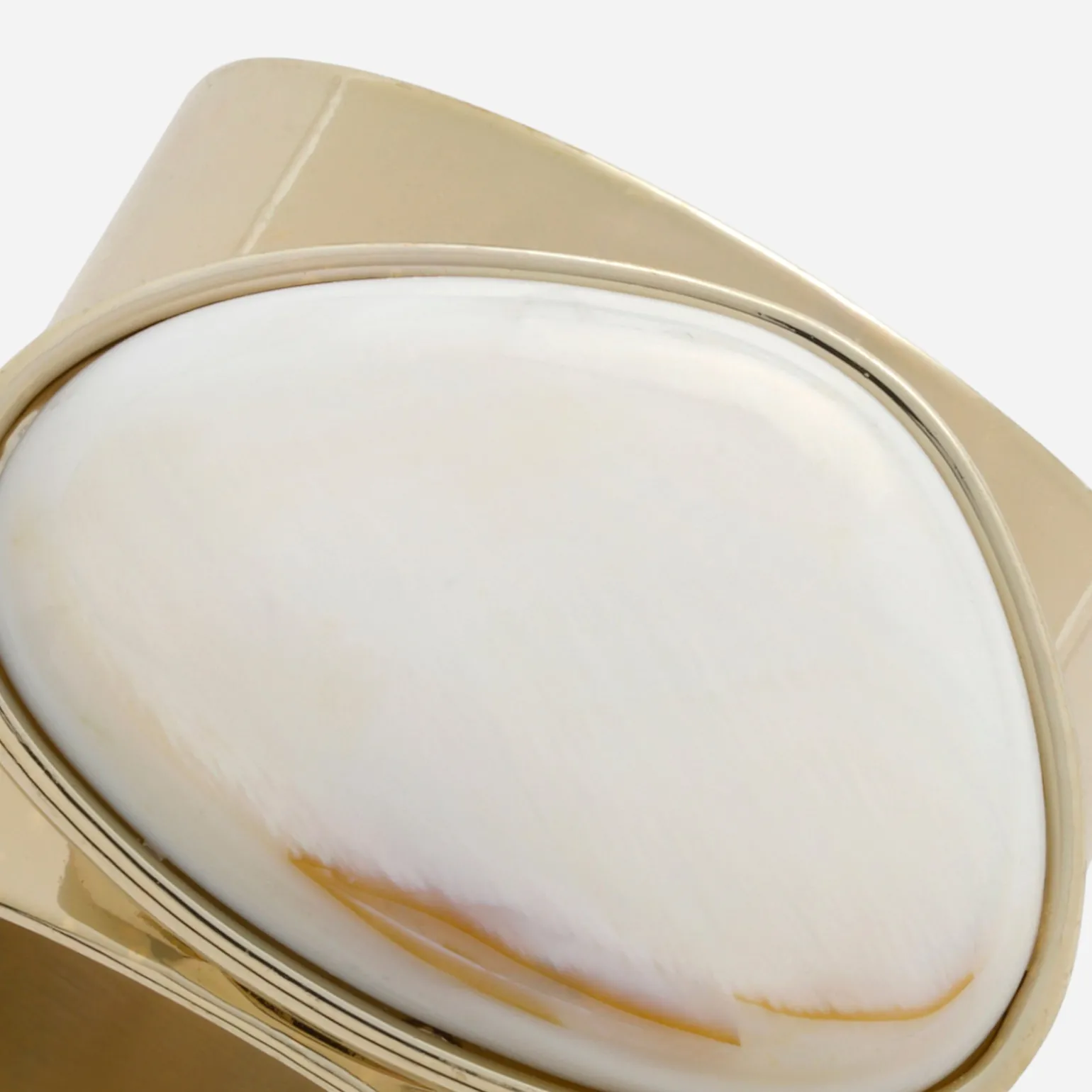oceana_pearl_napkin_ring__1.webp Oceana Pearl Napkin Ring - Set of 2