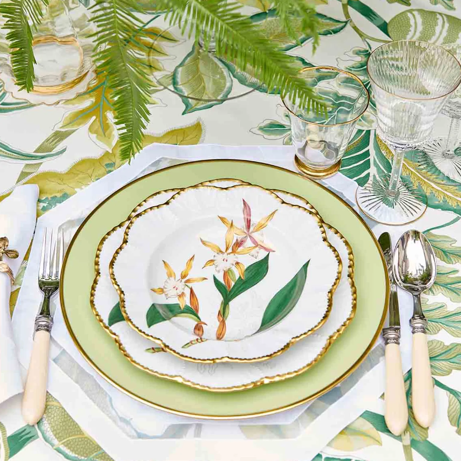 organza_placemat__set_of__1.webp Organza Placemat - Set of 4