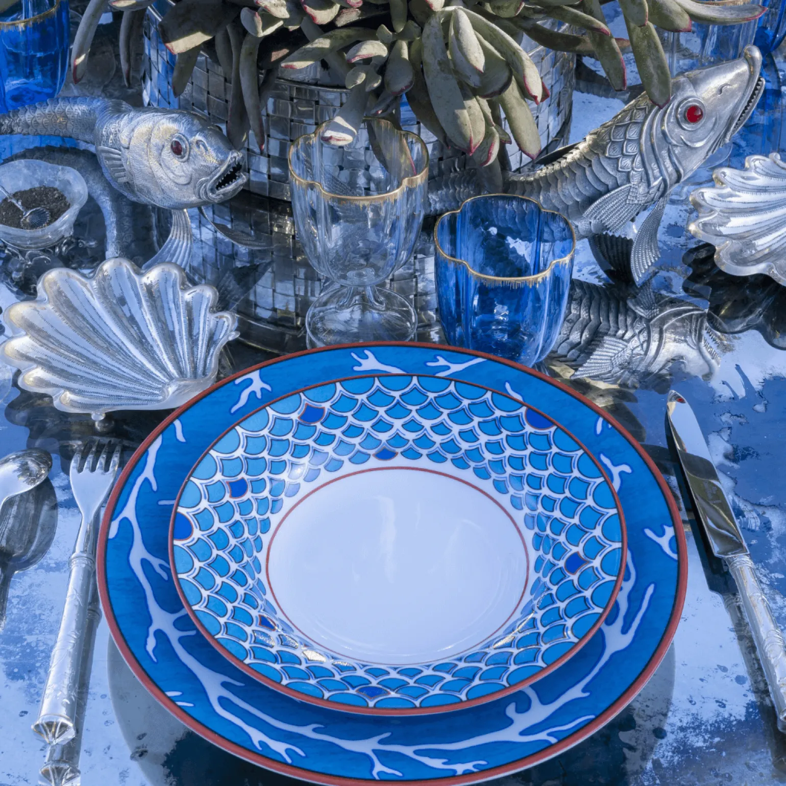 petal_tumbler_blue_1.webp Petal Tumbler Blue