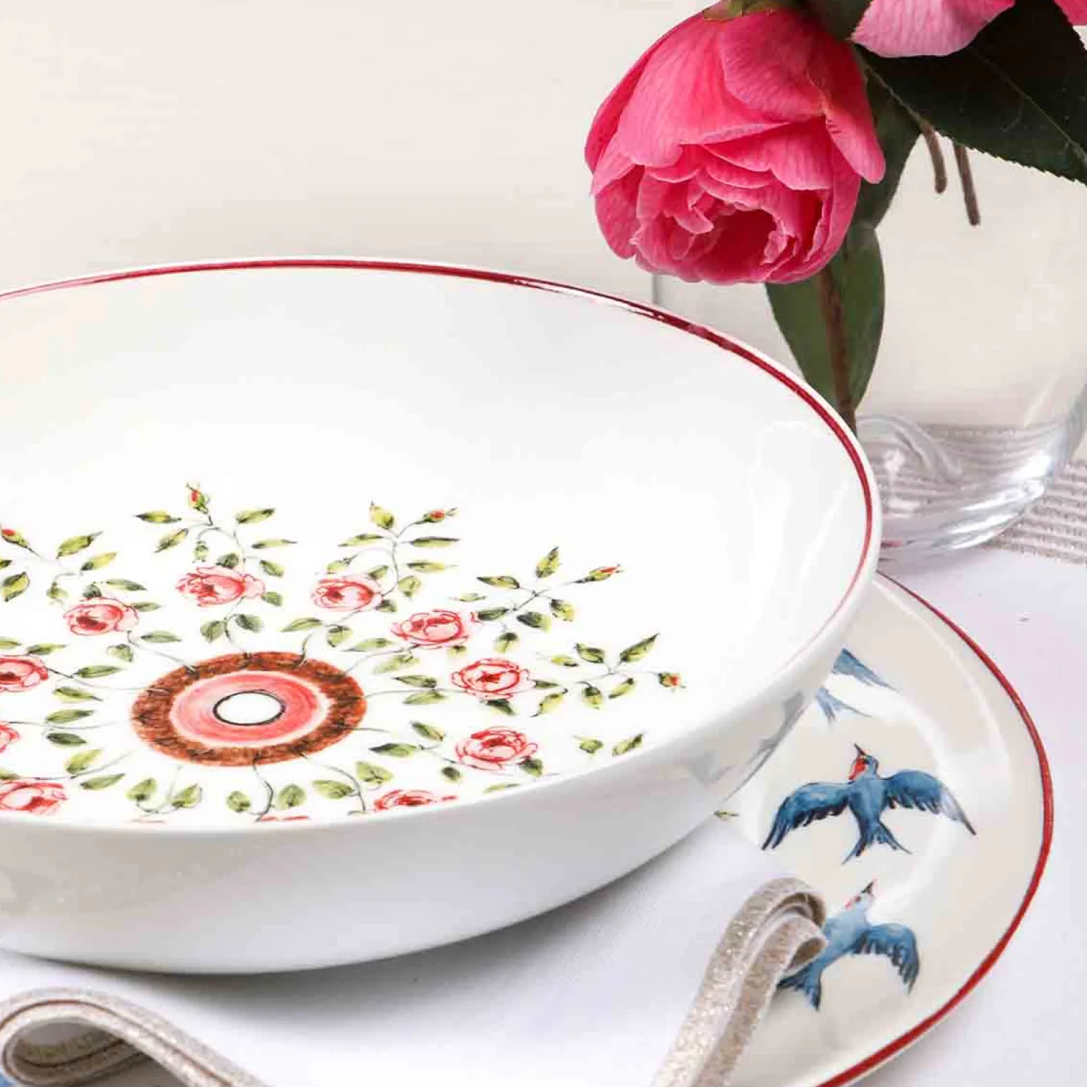 play_rosa_bowl_3.webp Play Rosa Bowl