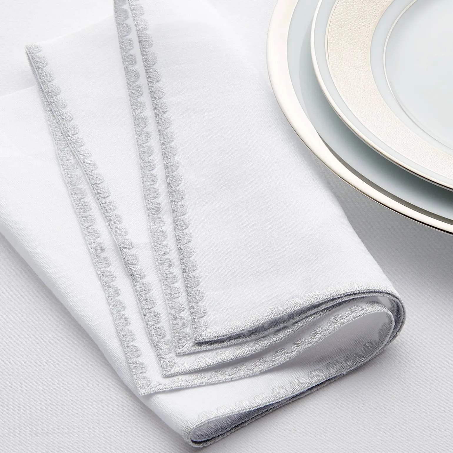 riva_silver_napkin_1.webp Riva Silver Napkin