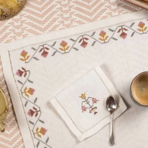 Rosebud Hand-embroidered Linen Placemat