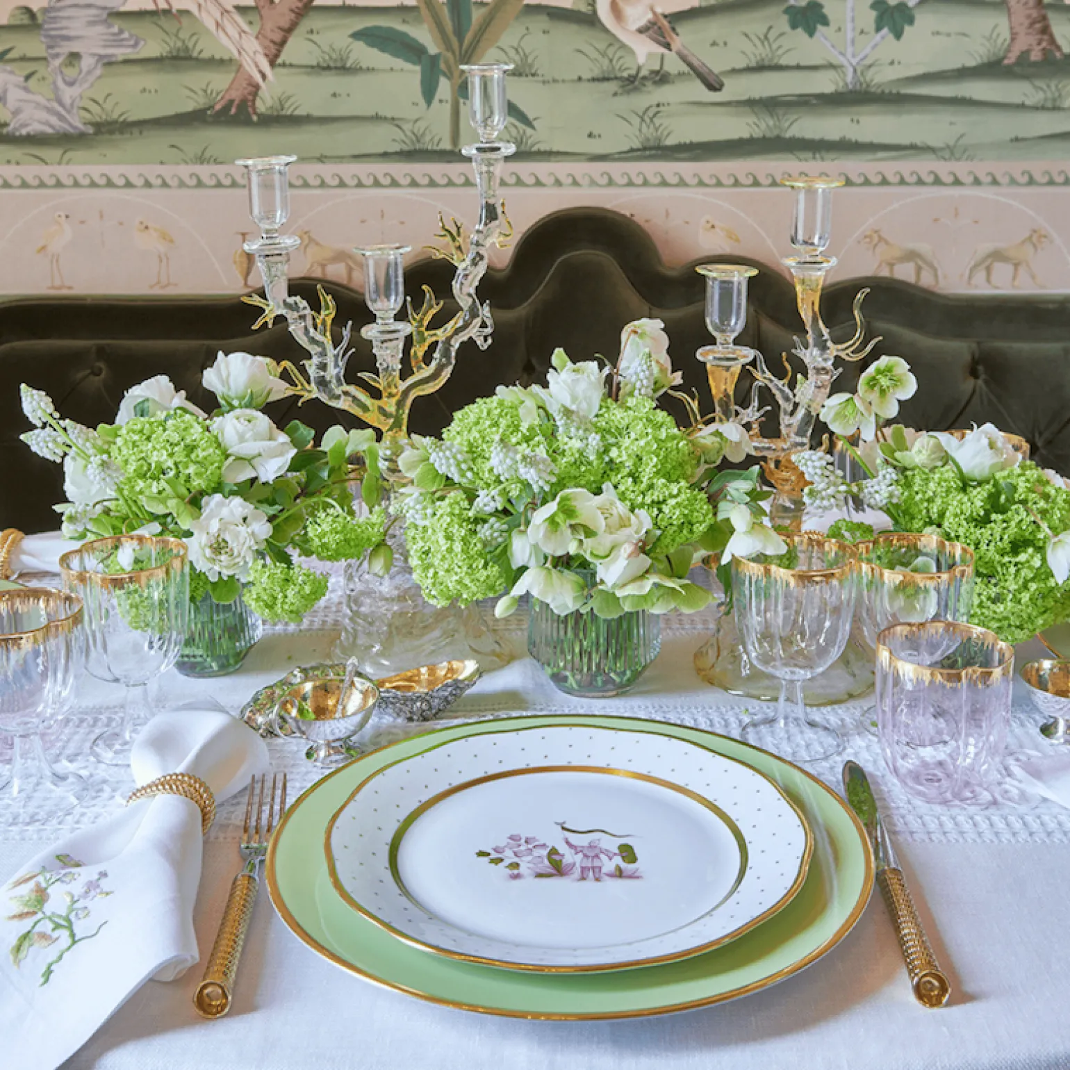 schubert_bread_plate_lime_1.webp Schubert Bread Plate Lime