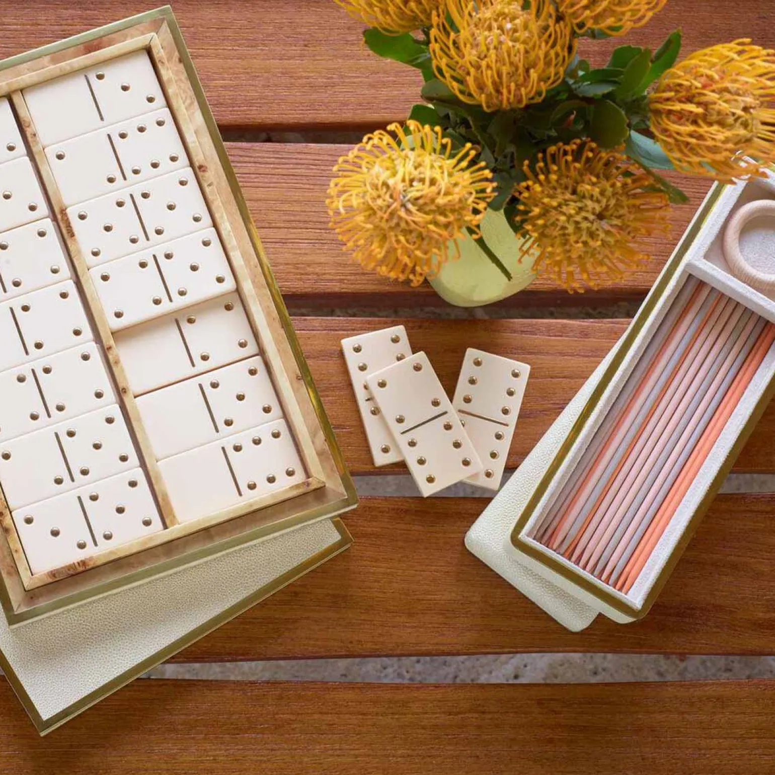 shagreen_domino_set_cream_2.webp Shagreen Domino Set Cream