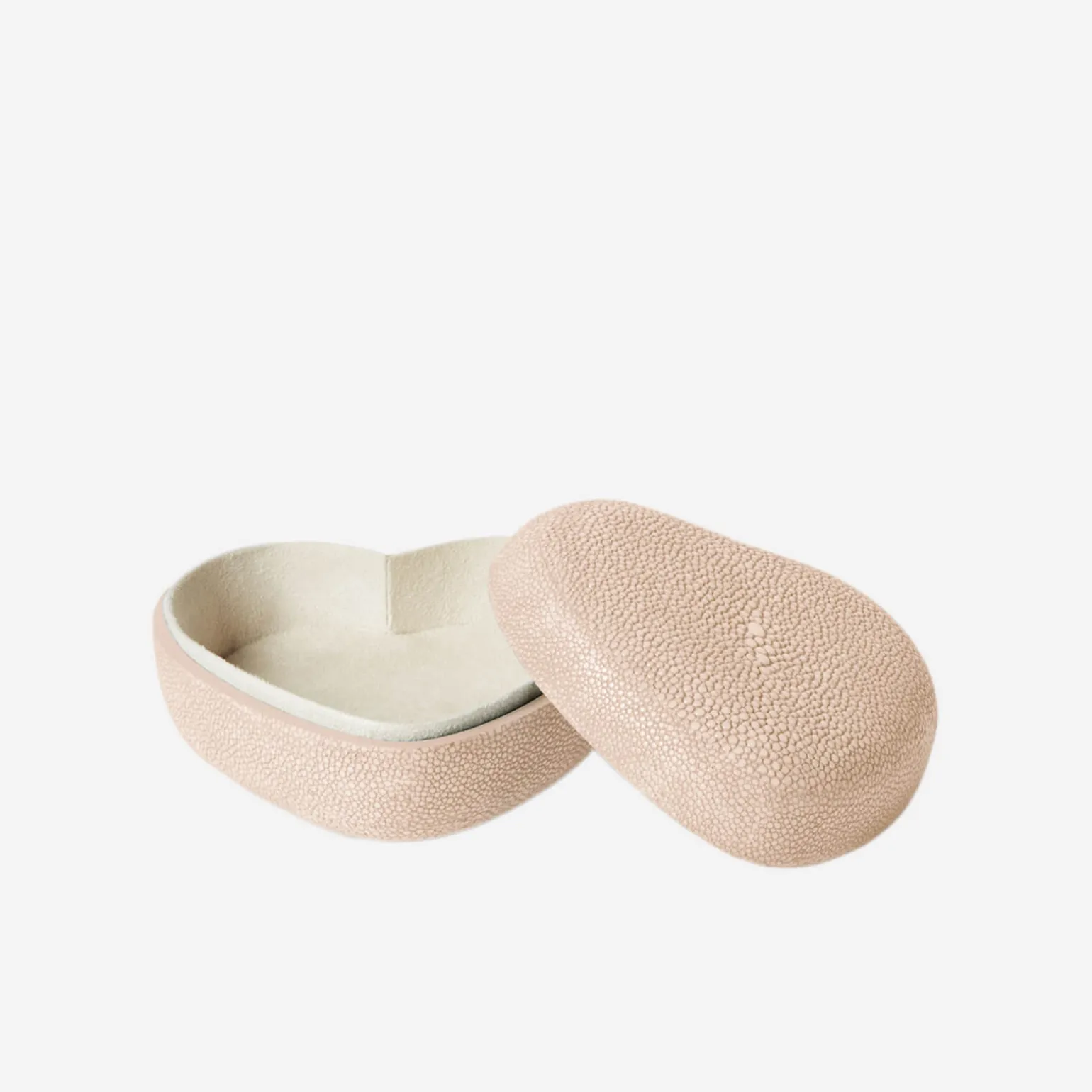 shagreen_heart_box_blush_0.webp Shagreen Heart Box Blush