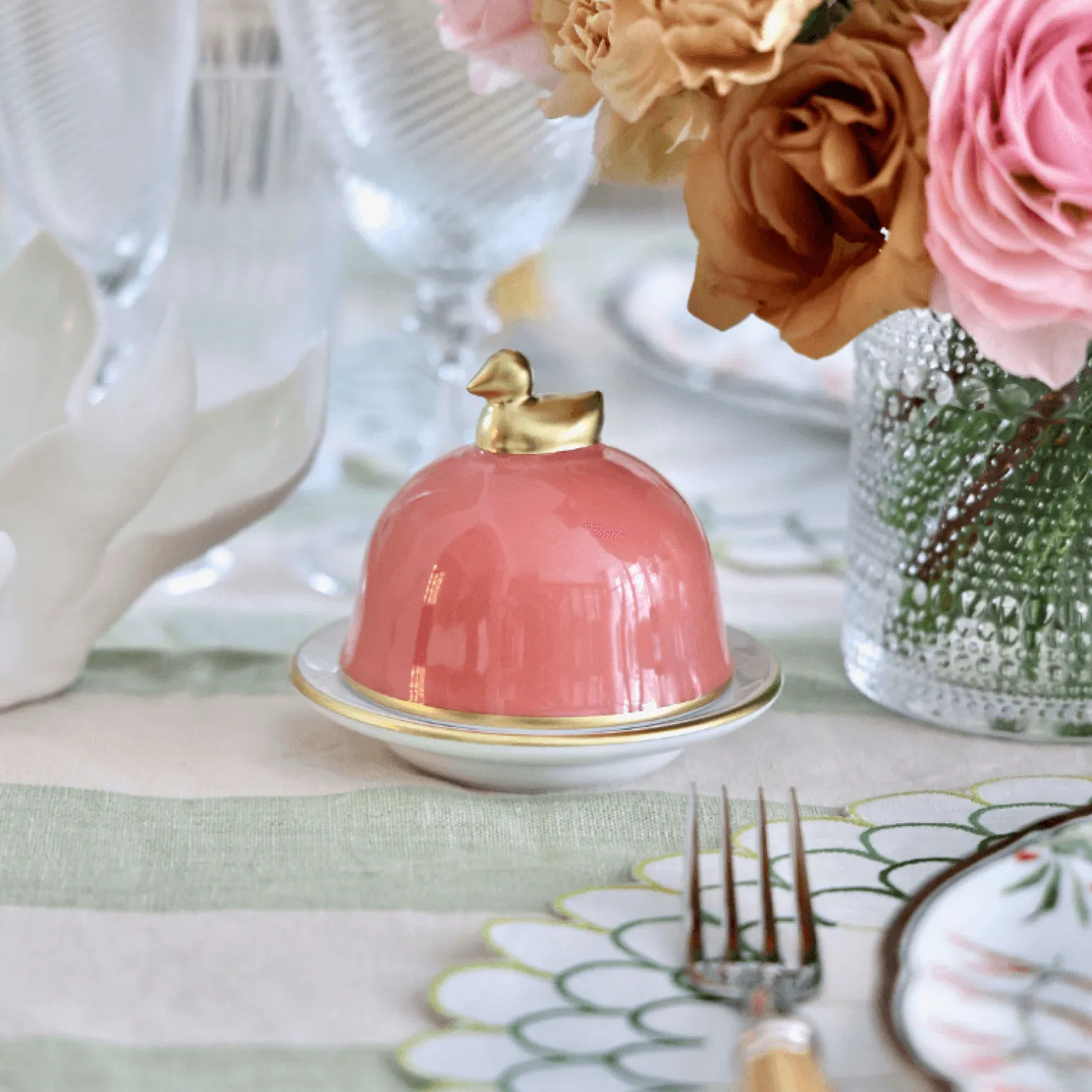 sous_le_soleil_old_rose_b_2.webp Sous Le Soleil Old Rose Butter Dish