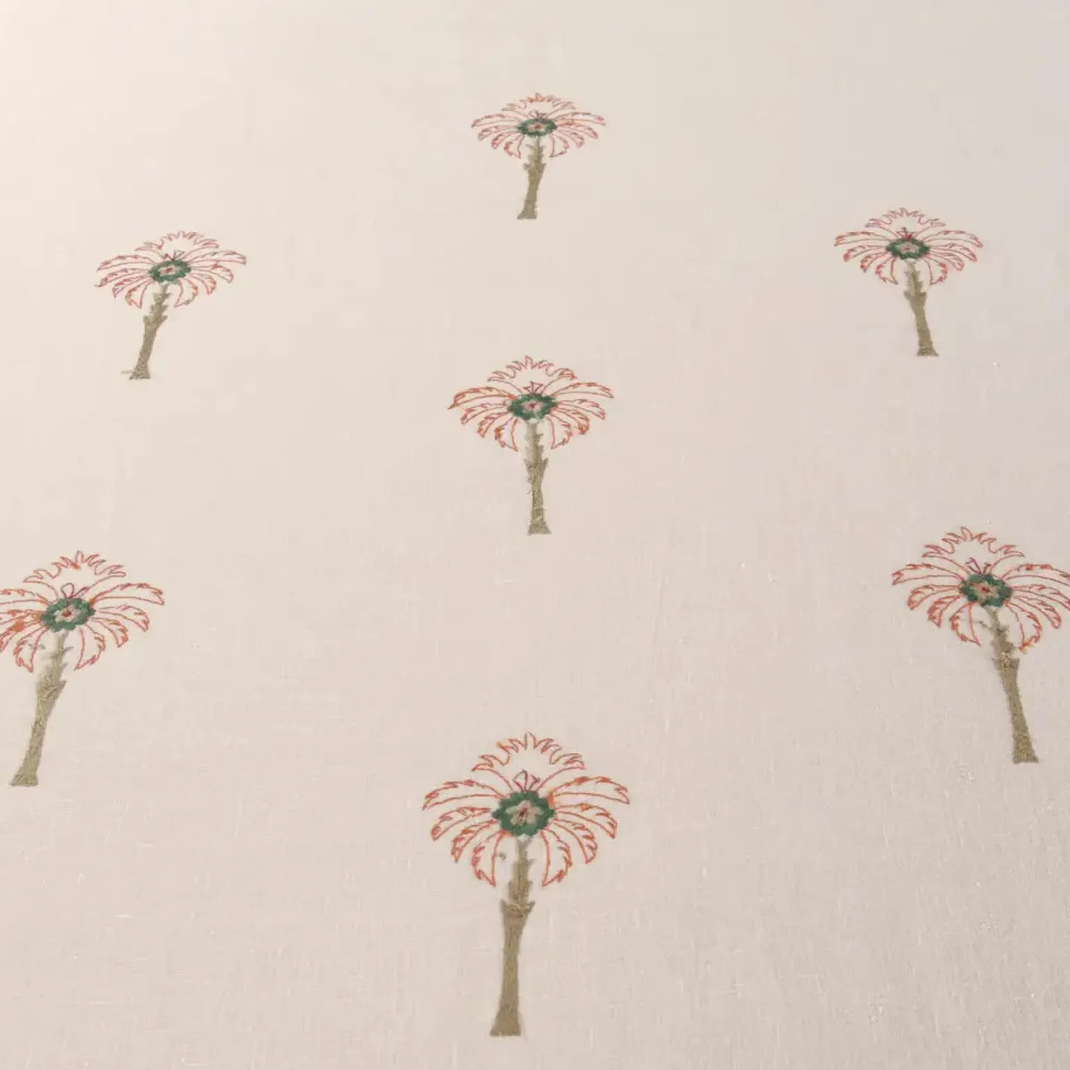 zeina_palm_tablecloth_2.webp Zeina Palm Tablecloth